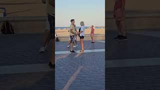 Free dancing on the beach. Valencia. Случайные партнёры меняются по ходу пьесы