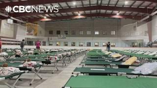 Ontario, Manitoba communities open their doors to wildfire evacuees