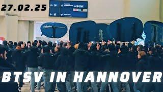 Vor dem Hannover 96 & BTSV Eintracht Braunschweig demonstrieren Fans - Fanmarsch Niedersachsen-Derby