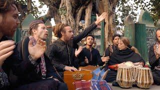 Kali Kamalia by Fanna-Fi-Allah Qawwali in Islamabad