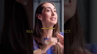 Why 100% Eye Contact Feels Wrong #bodylanguage #eyecontact #psychologyfacts #lifeadvice