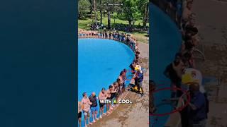 This Smart Lifeguard Turned a Swimming Moment into Something Brilliant #shortvideo #shorts #swim#usa