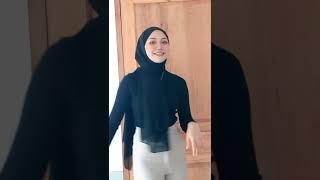 tiktok jilbab hitam goyang id. meisyaaaaaa