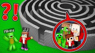 Mikey and JJ Lost Their FAMILIES in MAZE in Minecraft ! - Maizen