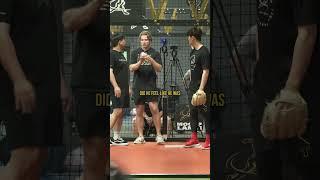 KBO Pitcher Tries Kick Change Grip