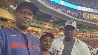 Astros' Yordan Alvarez's parents watched him play in-person in playoffs for first time, mom brought