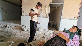 Bad things happen to Farzaneh and Star. They are in the hospital.
