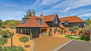 Jaw-Dropping Luxury Home in Milton Keynes Exclusive Gated Community