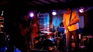 Dawsons Guitar Showcase Telfords Oct '11 Nigel and Pj La Grange