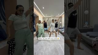 KON SABSE ACHA KAR RAHA HEA#ytshorts #shortsfeed #shorts #comedy #funny #dance #viral #tmkoc #yt