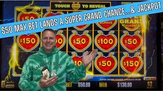 SUPER GRAND CHANCE inside free games for a great jackpot!