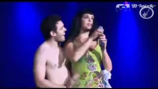 Rock In Rio (2011) - Katy Perry Kisses Brazilian Fan On the Stage - Live (HD)