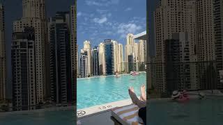 Дубай Марина #chill #swimmingpool #dubai #dubaimarina