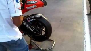 Ducati Desmosedici GP10 Warm Up