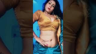 hot bhojpuri bhabi sexy saree navel show dance