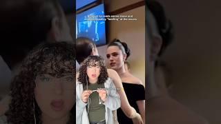 aggressive friendship 🫶 #emmastone #margaretqualley #theoscars #beef #lipreadinggirl #lipreading