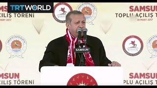 Erdogan visits 'no' campaign tent in Istanbul