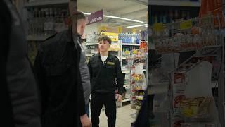 Pov: Директор уволил охранника… Хотел помочь дедушке#pov #story #shorts
