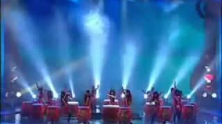 YouTube   《中国龙》红樱束女子打击乐团原创曲目 央视晚会 RED POPPY LADIES PERCUSSION