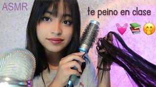 ASMR compañera de atrás de tu clase juega con tu cabello 