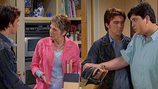 Drake & Josh - The Animosity Between Grammy & Drake Continues