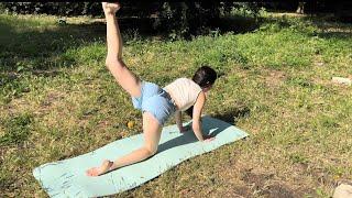 Pauline likes yoga in nature