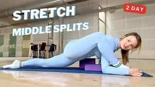 Gymnast's STRETCHING Leg FOR MIDDLE SPLITS | Gymnastics Flexibility Routine