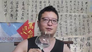 吃喝整治动真格，餐饮和白酒完蛋了；基层官员相互举报踩踏，中高层转入特供体系，家宴；中共开局一壶酒，中场用一塑料袋休息，用坦克又开一局，结局是啥