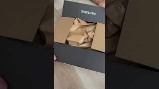 Вскрытие посылки от Samsung Eesti. Посылка №2 | Unboxing pre-oreder from Samsung Eesti. Box №2