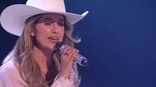 Lainey Wilson – “Somewhere Over Laredo” [2025 American Music Awards]