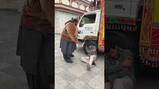 Khanbaba stops TRUCK. (WINS CHALLENGE?) खानबाबा नया वीडियो