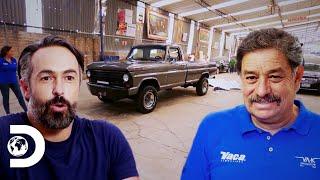 ¡Robusta y renovada Pick up del 69 para Carlos Arena! | Mexicánicos | Discovery Latinoamérica