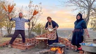 A DAILY LIFE ROUTINE IN THE CAUCASIAN COUNTRY | GRANDMA IS BAKING AN OLD VILLAGE BREAD, SAJ BREAD