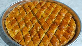 Kolay baklava tarifi arayanlar, bu tarif tam size göre. Yapımı kolay, kıyır kıyır, lezzetli baklava.