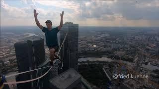 Highline Yoga 350m above the streets of Moscow