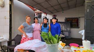 En la colonia con las vecinas