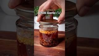 CHILLI GARLIC OIL | HOMEMADE CHILLI OIL #recipe #chillioil #shorts