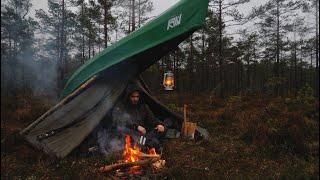 3 Days Solo Bushcraft in the Rain - Catch and Cook