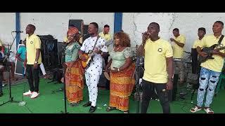 Prince Abraham live performance (1)
