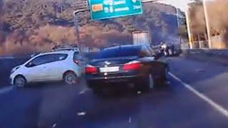 Driving in Asia - Car Accidents Compilation 2015