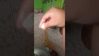 Salt : tabur garam dengan gaya