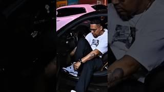 Alofoke llegando al edificio rojo en su auto nuevo #alofoke #alofokeradioshow #alofokechisme #viral