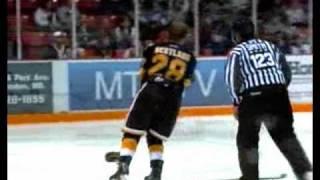 Lukas Sutter vs Darren Bestland Oct 1, 2010