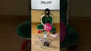 TRY TO GUESS HOW MANY BALLOONS DOES IT TAKES TO MAKE SCISSORS FLY!