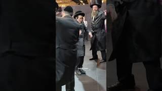 Hasidic Jews LOVE to dance #israel