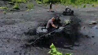 Polaris 570 mudding. Skydio 2+