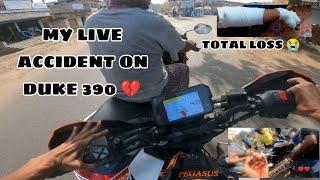 MY LIVE ACCIDENT ON KTM DUKE 390 | TOTAL LOSS| Neil MotoVlogs |#ktm #duke390 #crash