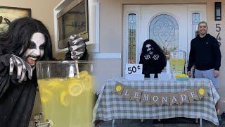 Making a lemonade stand with my friend the monster