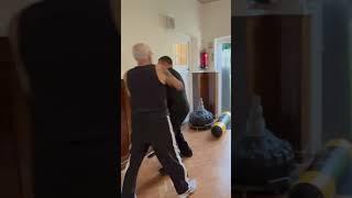 Defend&Strike Hard! Master Dave ready for multiple attack. #martialarts #kravmaga #selfdefence #1v2
