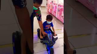 Kids Motorbike Metallic Blue. Rider Ahmad Azril Rifqi.